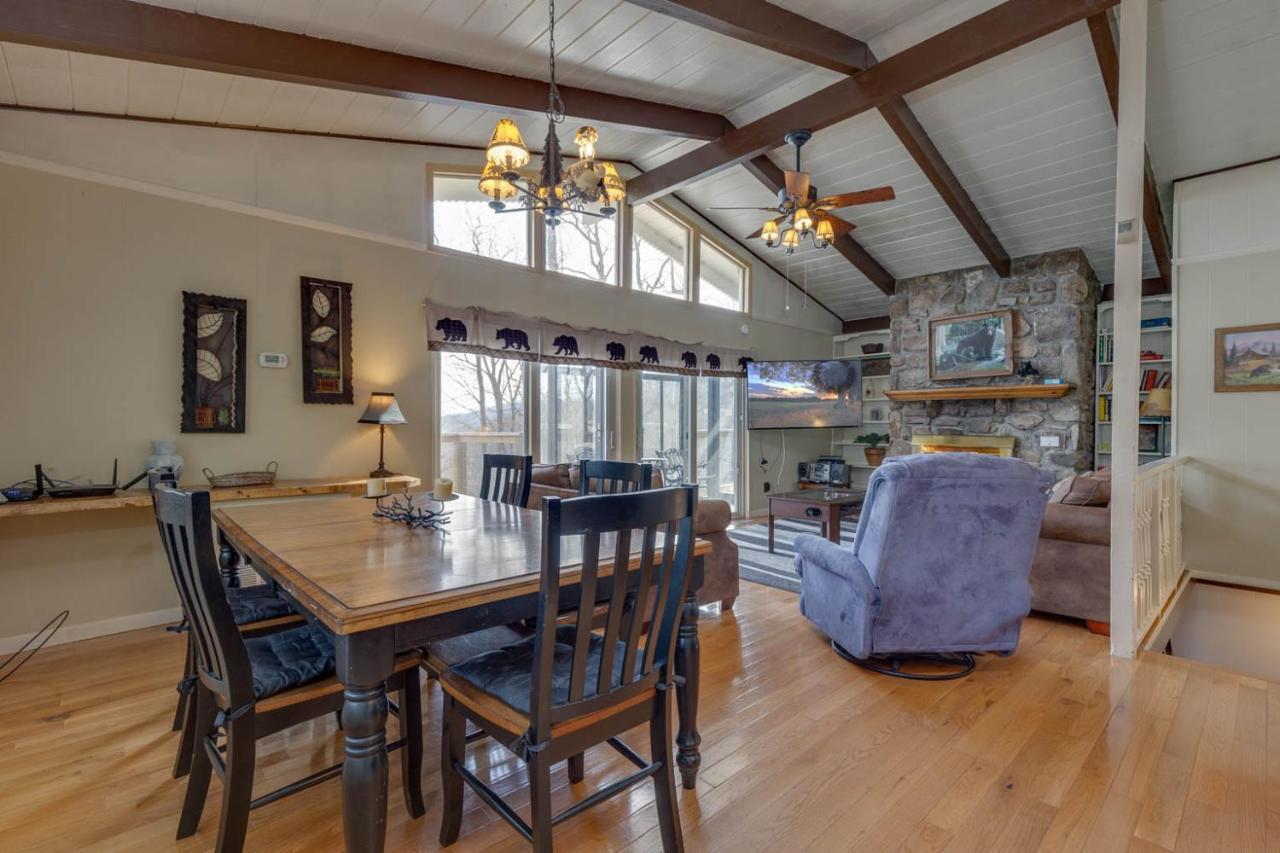 Bear View Chalet, 3 Bedroom, Pool, Pets, Arcades, Wifi, Hot Tub, Sleeps 12 Gatlinburg Luaran gambar