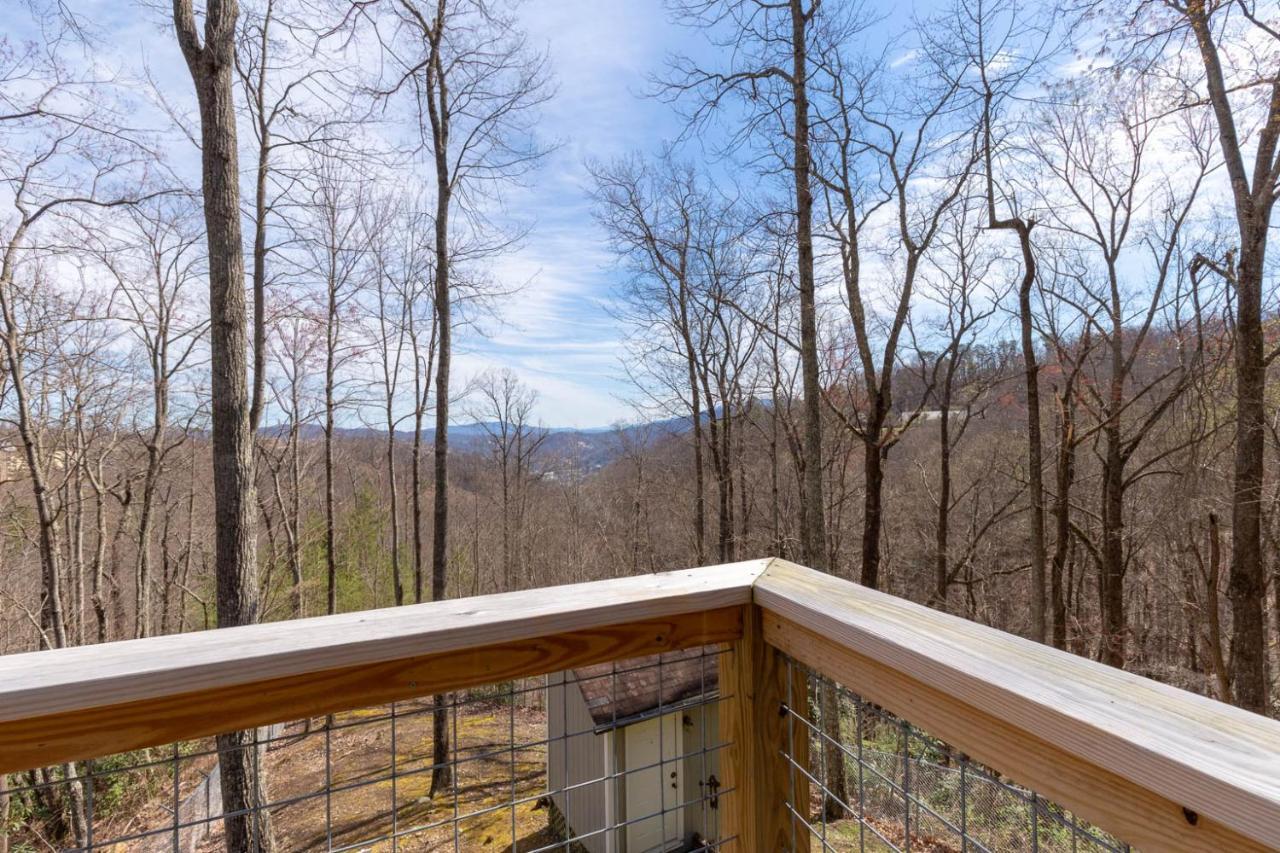 Bear View Chalet, 3 Bedroom, Pool, Pets, Arcades, Wifi, Hot Tub, Sleeps 12 Gatlinburg Luaran gambar