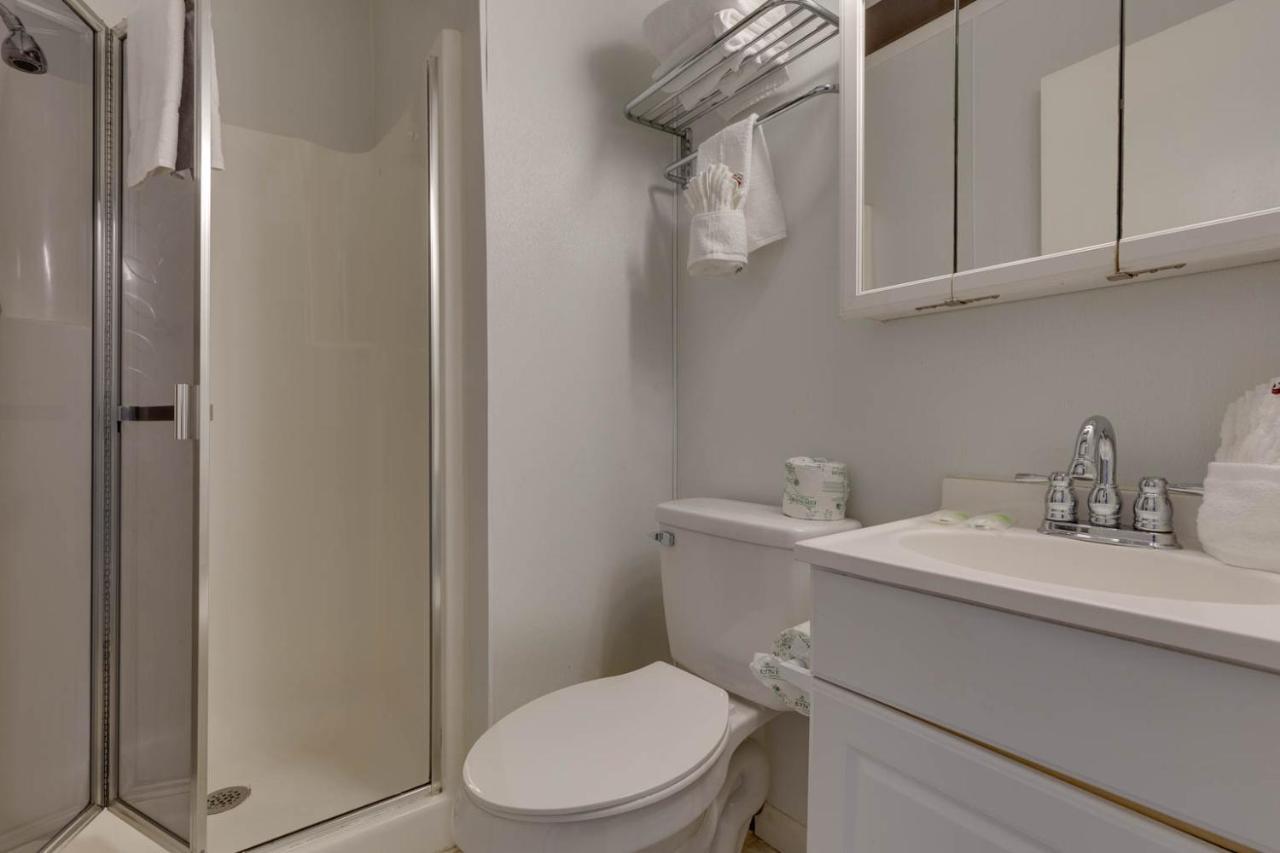 Bear View Chalet, 3 Bedroom, Pool, Pets, Arcades, Wifi, Hot Tub, Sleeps 12 Gatlinburg Luaran gambar